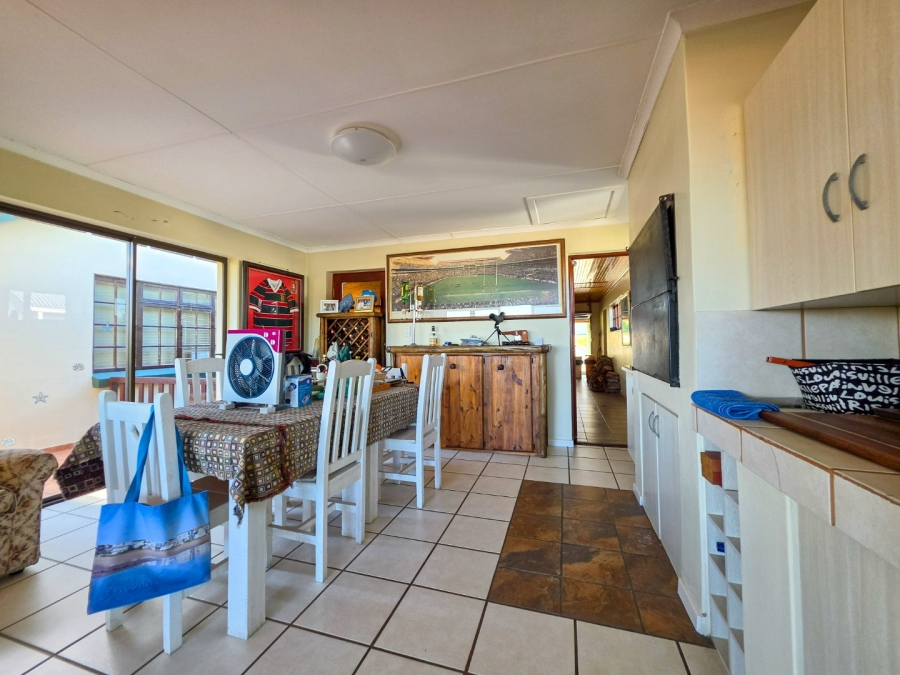 4 Bedroom Property for Sale in Stilbaai Wes Western Cape
